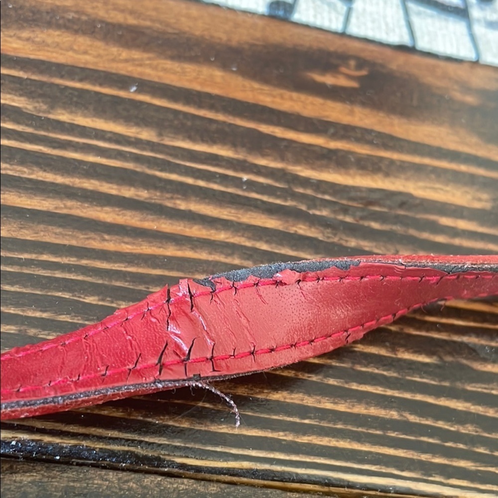 Source Unknown Red Shoulder Silver Matted Round F… - image 4